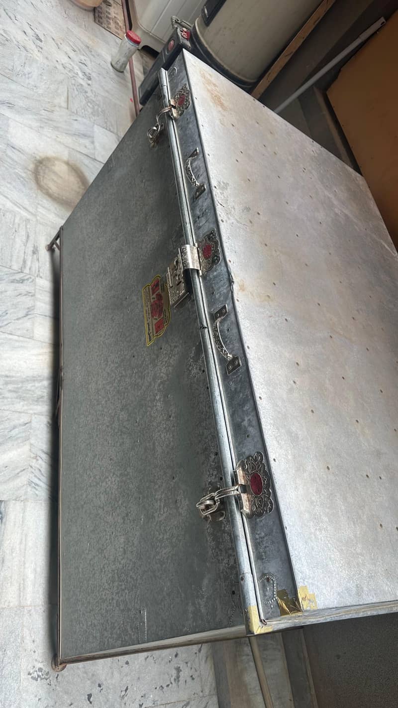 Trunk 1