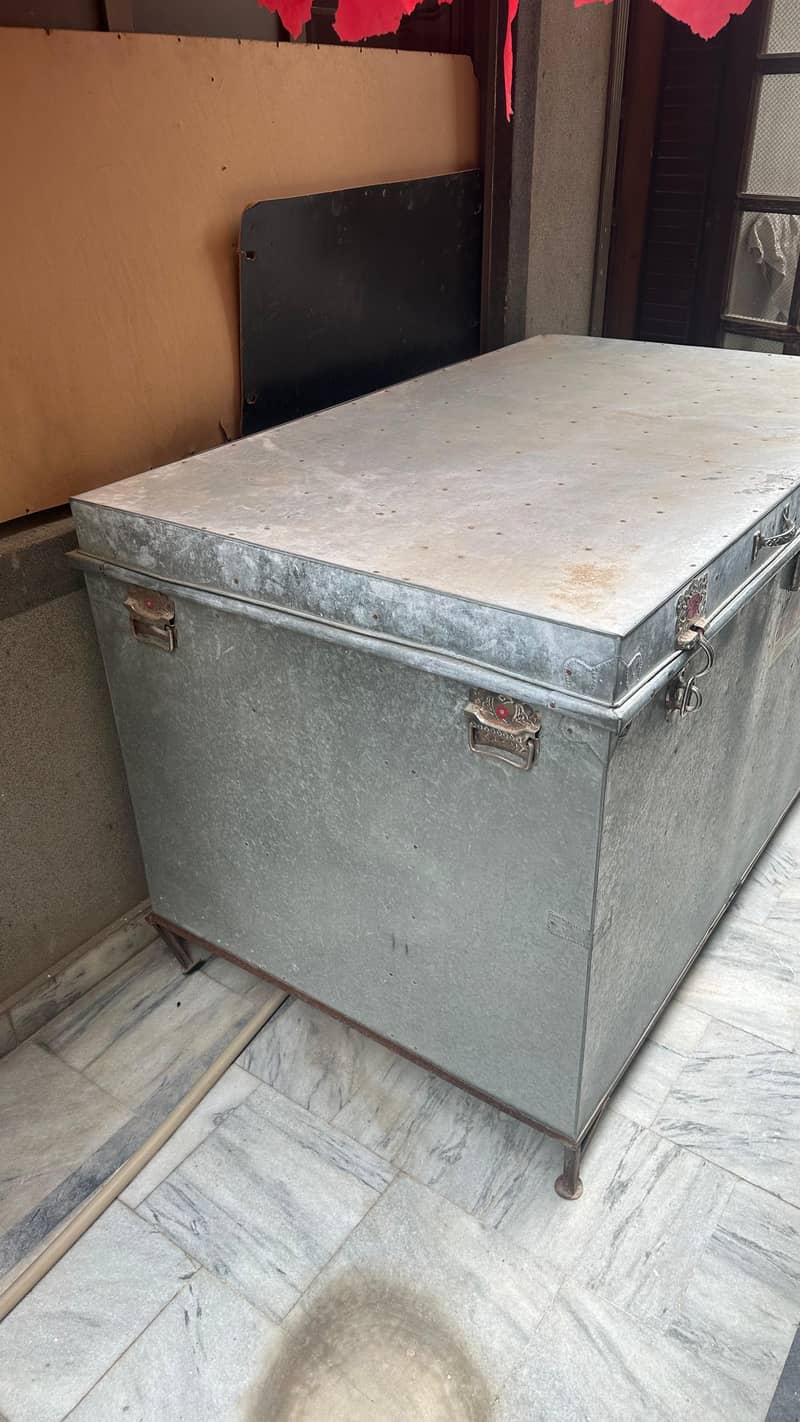 Trunk 3