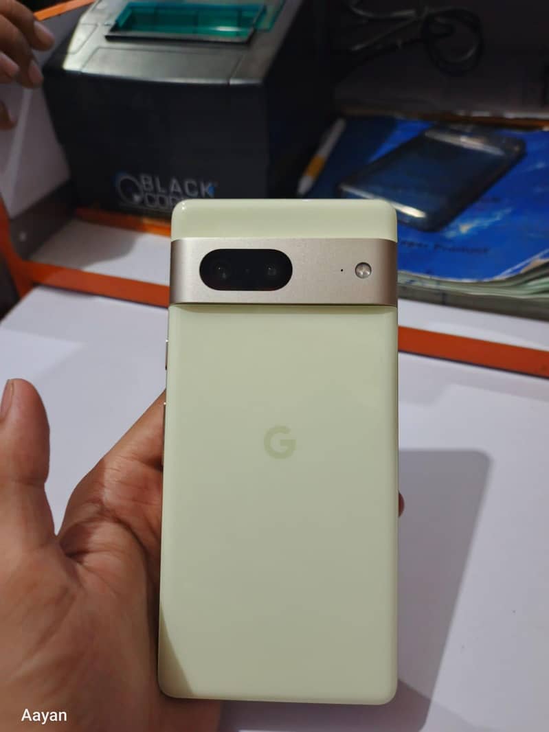 Google Pixel 7 5