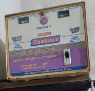 Dawlelance Stabilizer 8,000 watts home used 1.5 to. AC