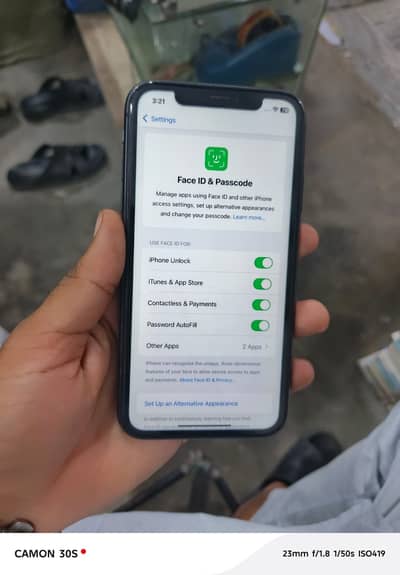 Apple iPhone 11