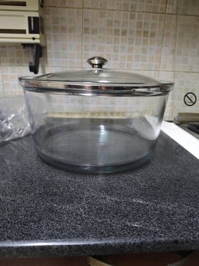 bery bog glass pot