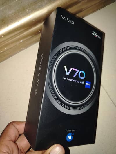 v70 12/256. full waranty