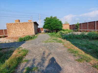 2 mrla plot for sale nzd kahna kacha road