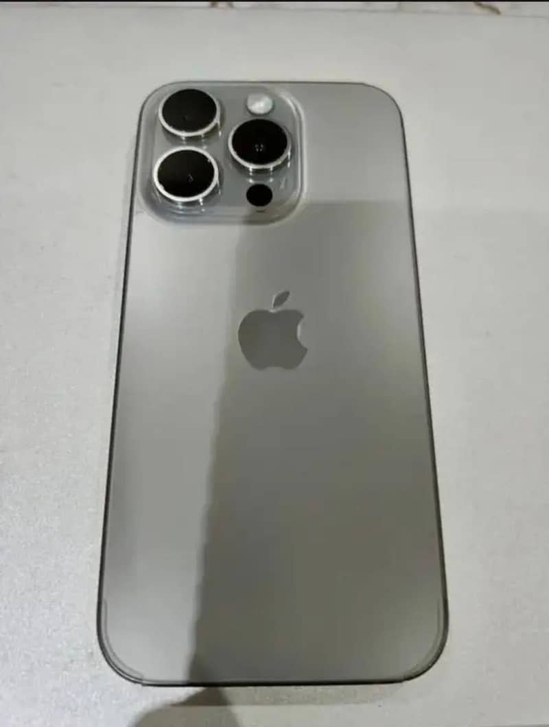 Apple iPhone 15 Pro 0