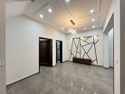 5 Marla Slightly Used M7b House For Sale on Prime Location in Lake City