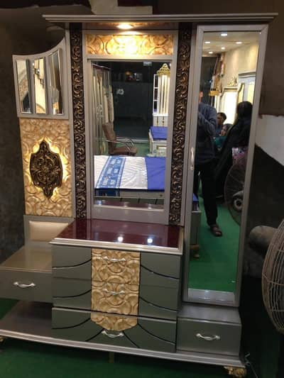 dressing table mirror