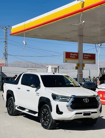 Toyota Hilux Revo (V)