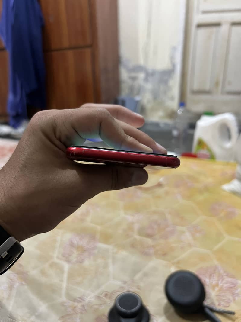 Apple iPhone 8 Plus 6