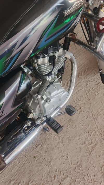Honda CG 125 urgent sale Model 2011