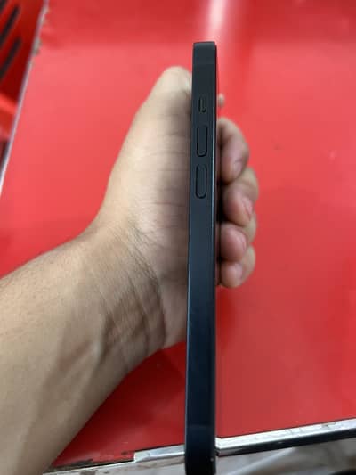 Apple iPhone 14