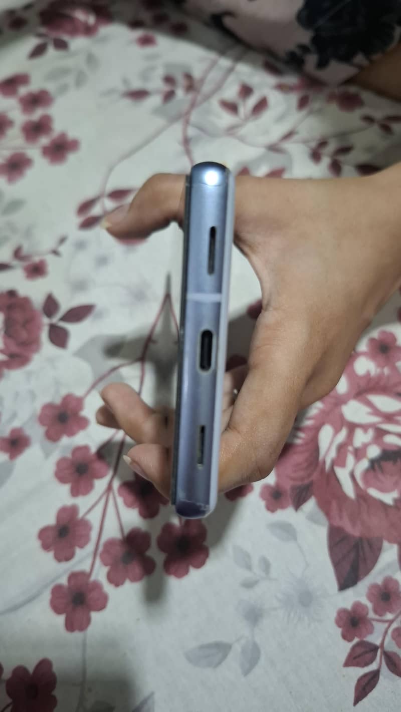 Google Pixel 7a 4