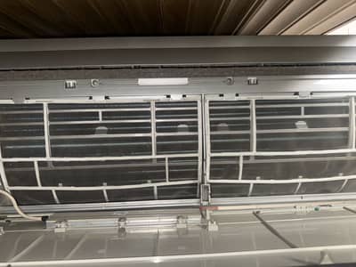 Gree split ac all ok just like a brand new condition ok ha