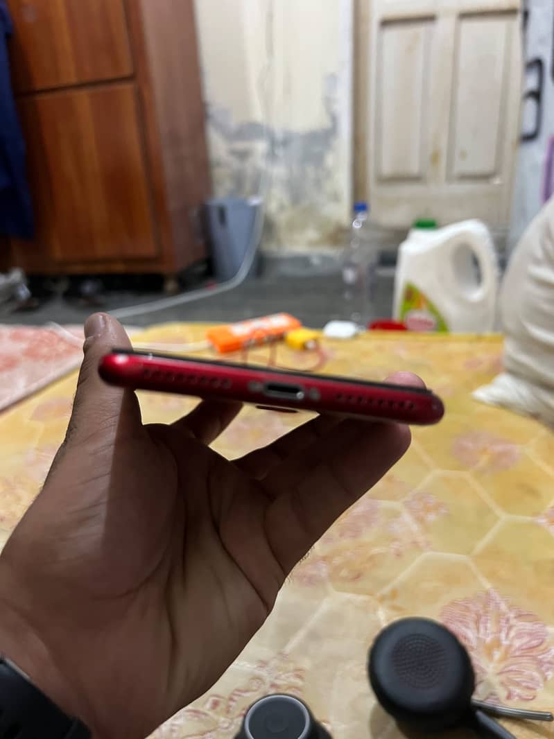 Apple iPhone 8 Plus 3