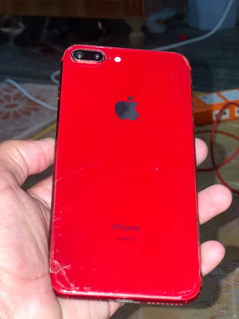 Apple iPhone 8 Plus 5