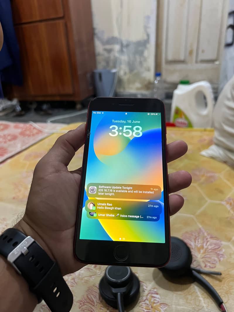 Apple iPhone 8 Plus 6