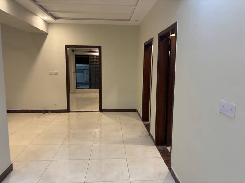 Flat Good Location 3