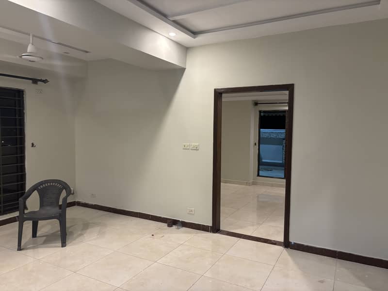Flat Good Location 4