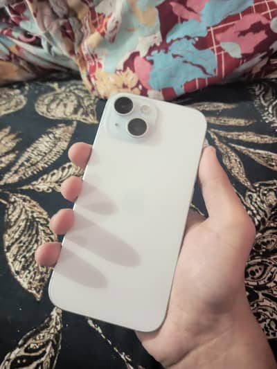 Apple iPhone 15
