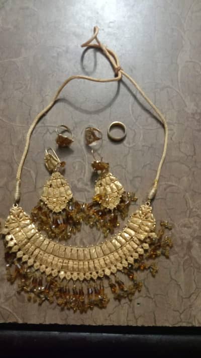 Gold set