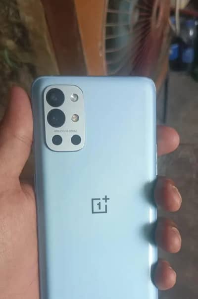 One Plus 9R