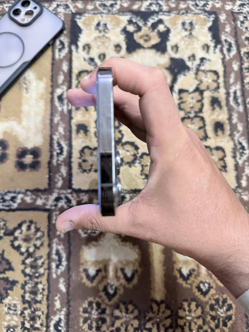Apple iPhone 12 Pro Max 3