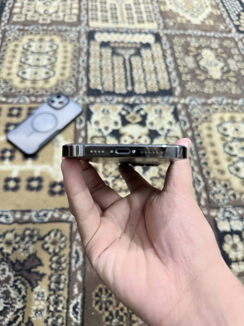 Apple iPhone 12 Pro Max 5