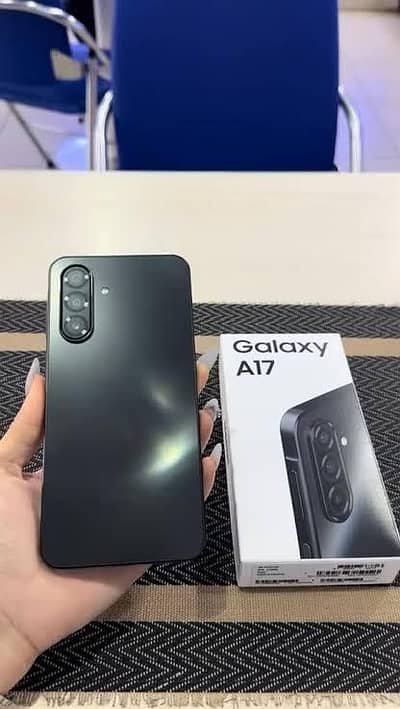 Samsung Mobile A17 8/256  just box open