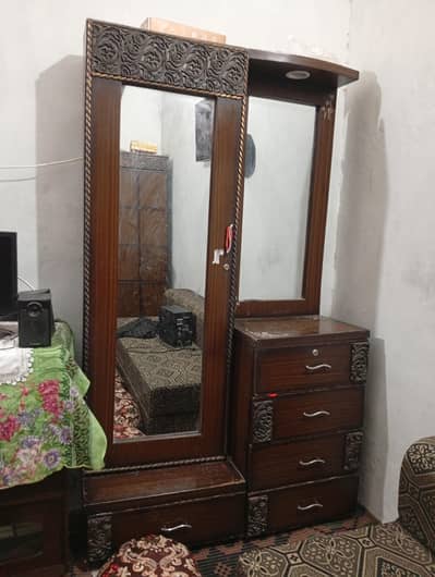dresser