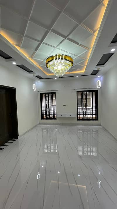 10 marla barnd new uper portion for rent LDA Avenue 1