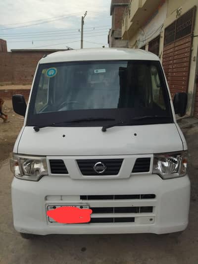 Nissan Clipper 2013