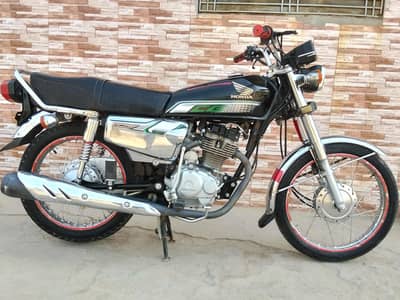 Honda Cg23 model special edition. O3O8-56-88-797. rate fix