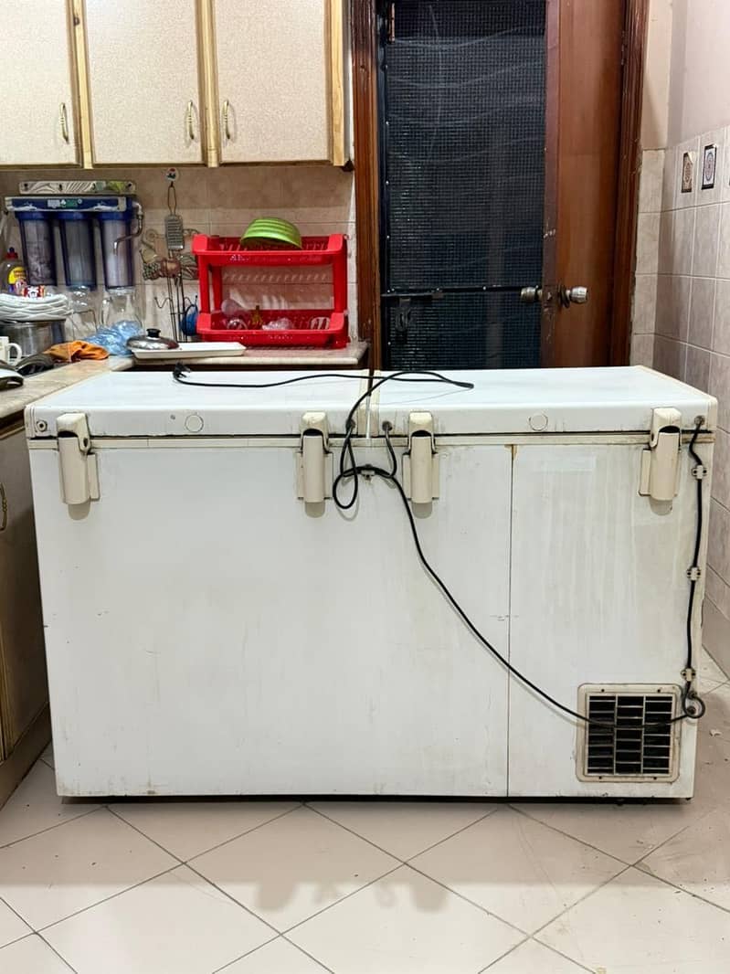 WAVES FREEZER 1