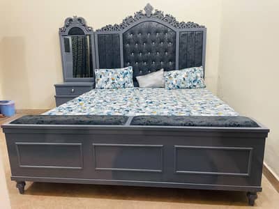 1 complete room furniture (only 3 months used)