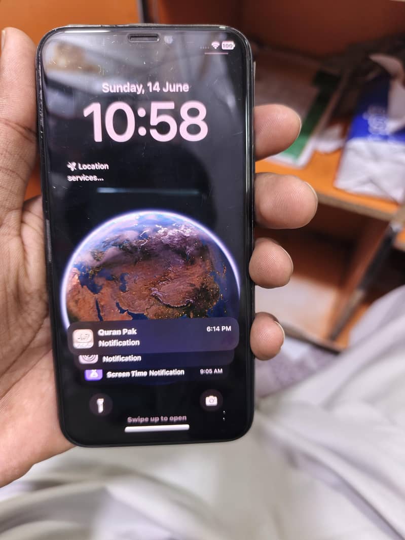 Apple iPhone X 1