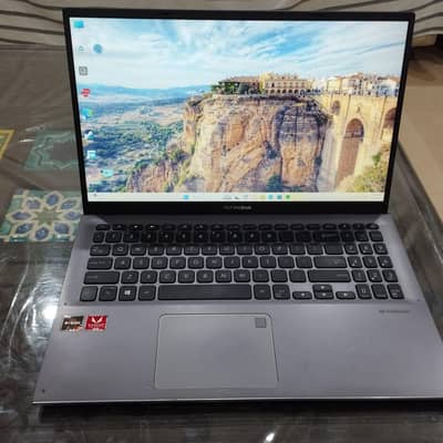 Asus Vivo Book 3200u