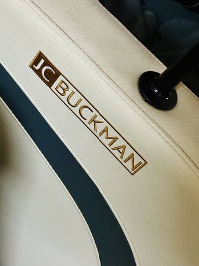 JC BUCKMAN RefreshUs Full Body Massage Chair Recliner
