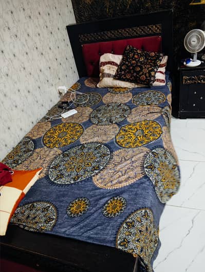 single bed   . dressing. side table