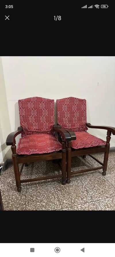 4 Chairs Set - Solid wood - Excellent condition