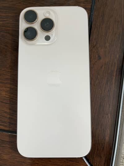 Apple iPhone 16 Pro Max