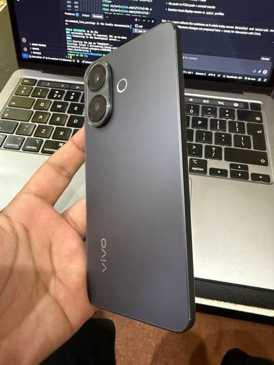 Vivo V60 Lite – 16GB RAM / 256GB Storage – Like New