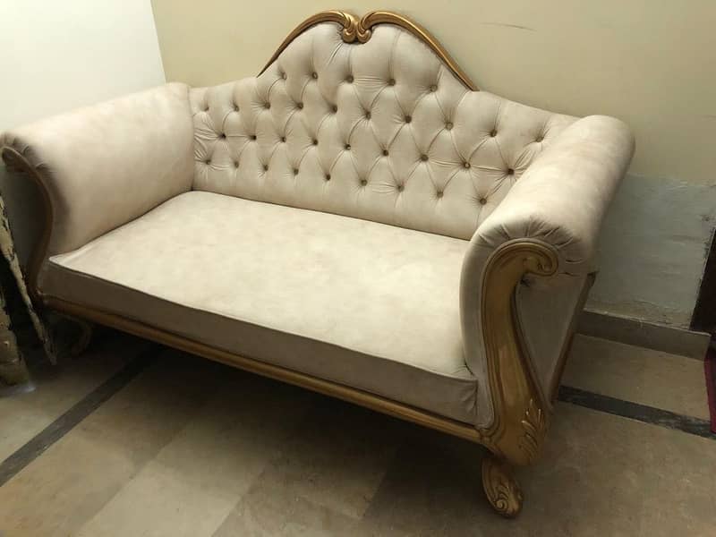 Complete sofa set in solid wood Best condition 1
