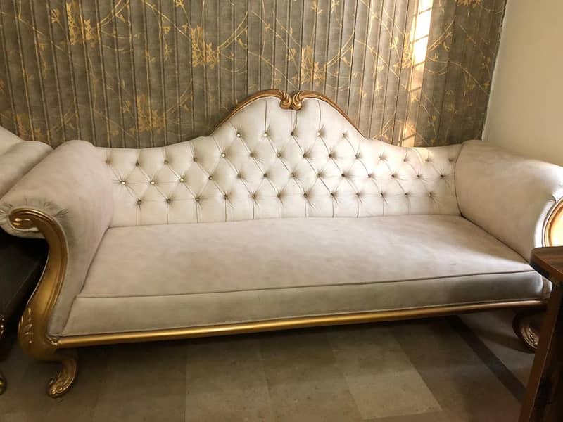 Complete sofa set in solid wood Best condition 5