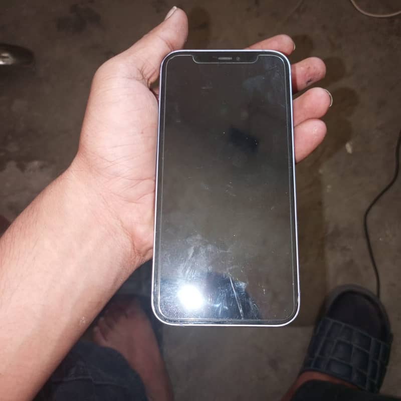 Apple iPhone 12 3