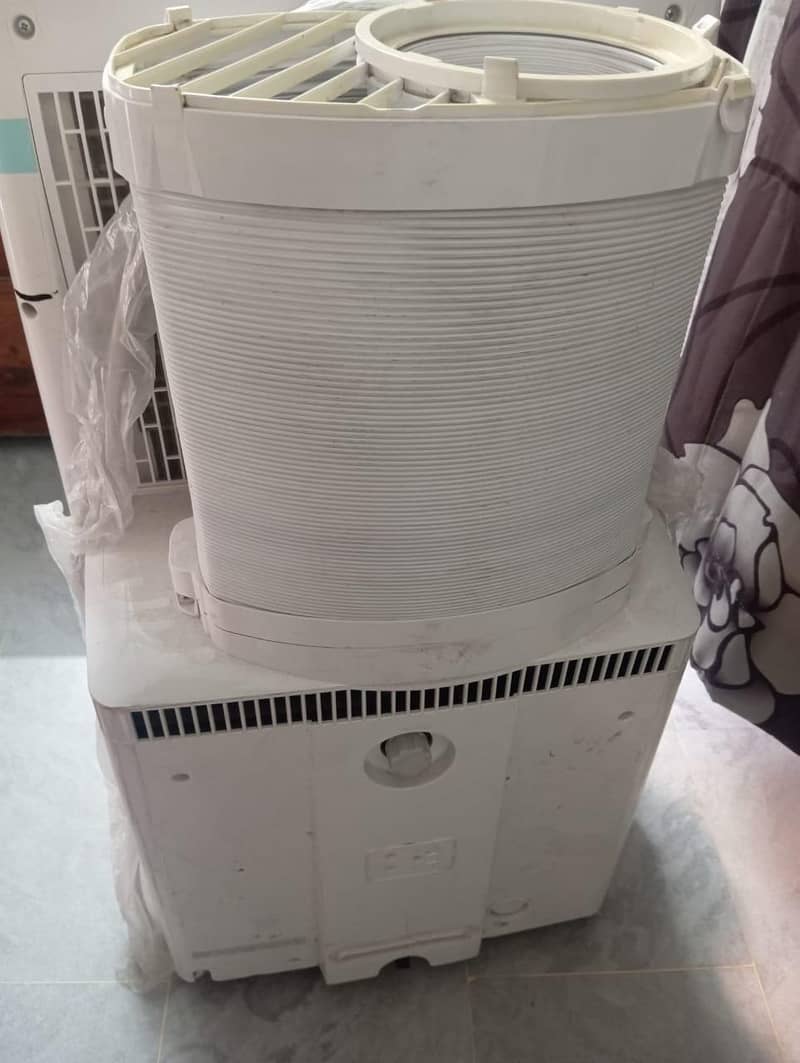 moveable standing ac 1
