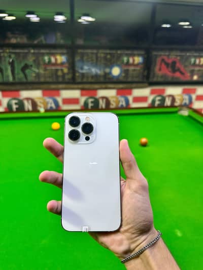 Apple iPhone 13 Pro