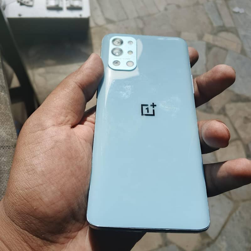 one plus 9R 8
