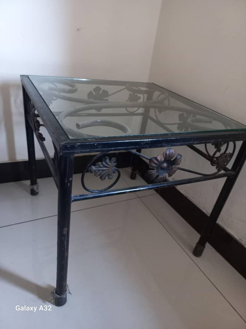 Side Table!! 1