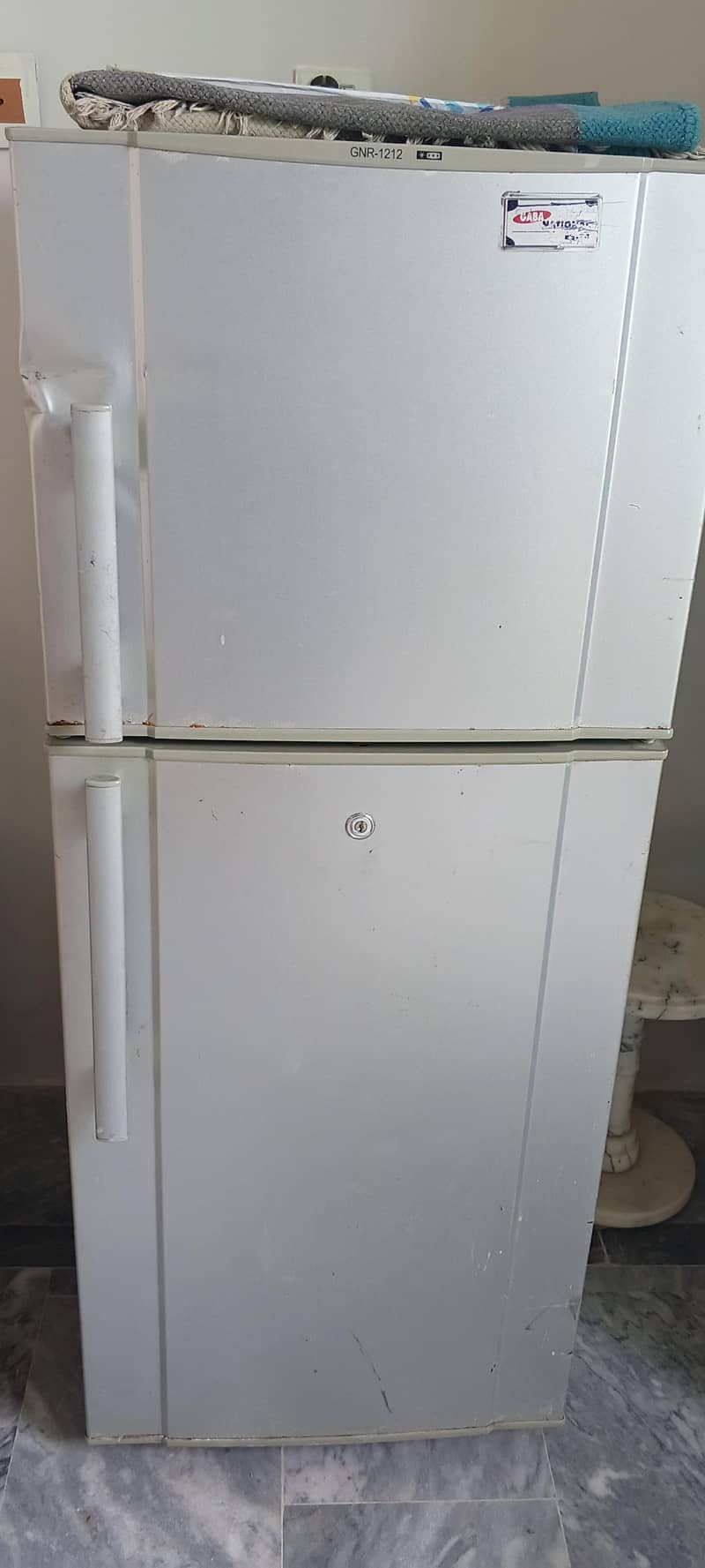 medium size fridge 1