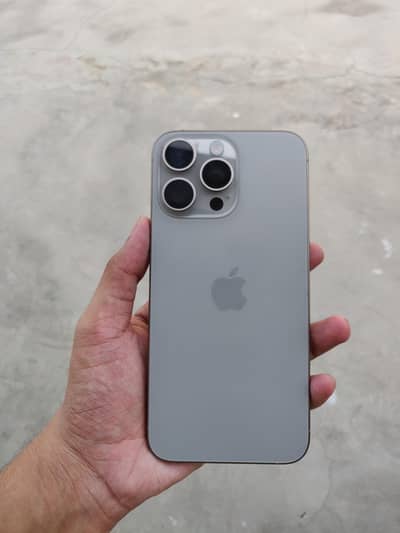 iPhone 15 Pro Max 256gb JV